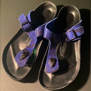 Birkenstock sz 41 Exquisite all leather Gizeh sandals